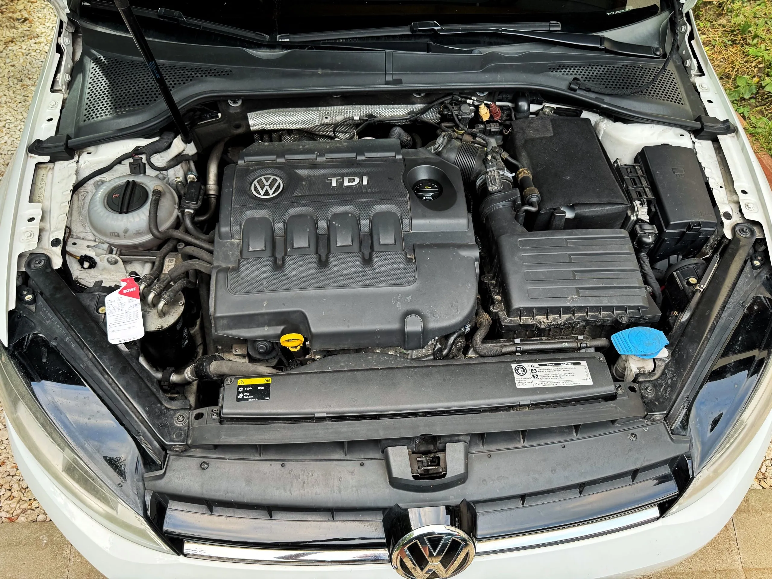 Volkswagen Golf Highline 1.6 Tdi (14. fotó)