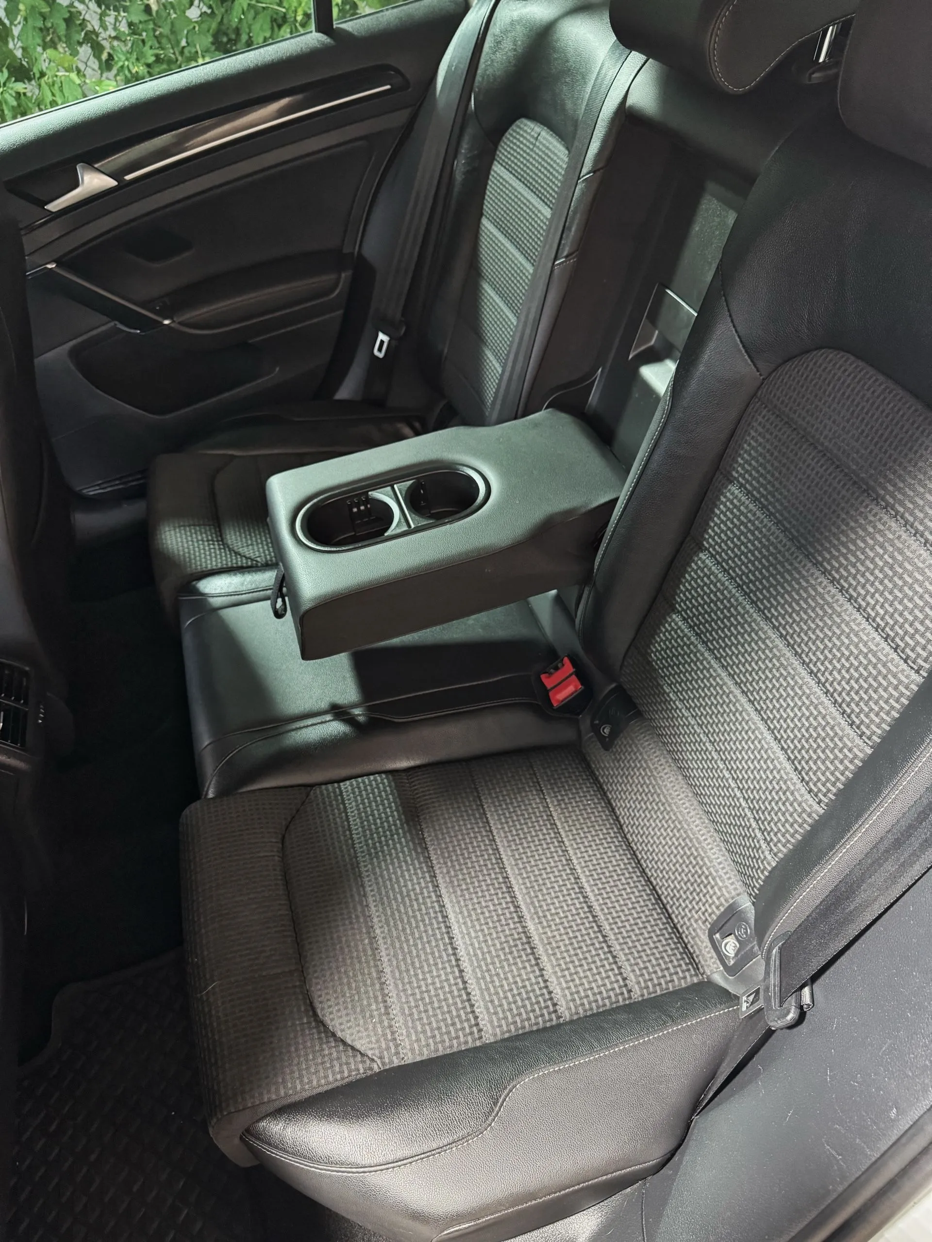 Volkswagen Golf Highline 1.6 Tdi (5. fotó)