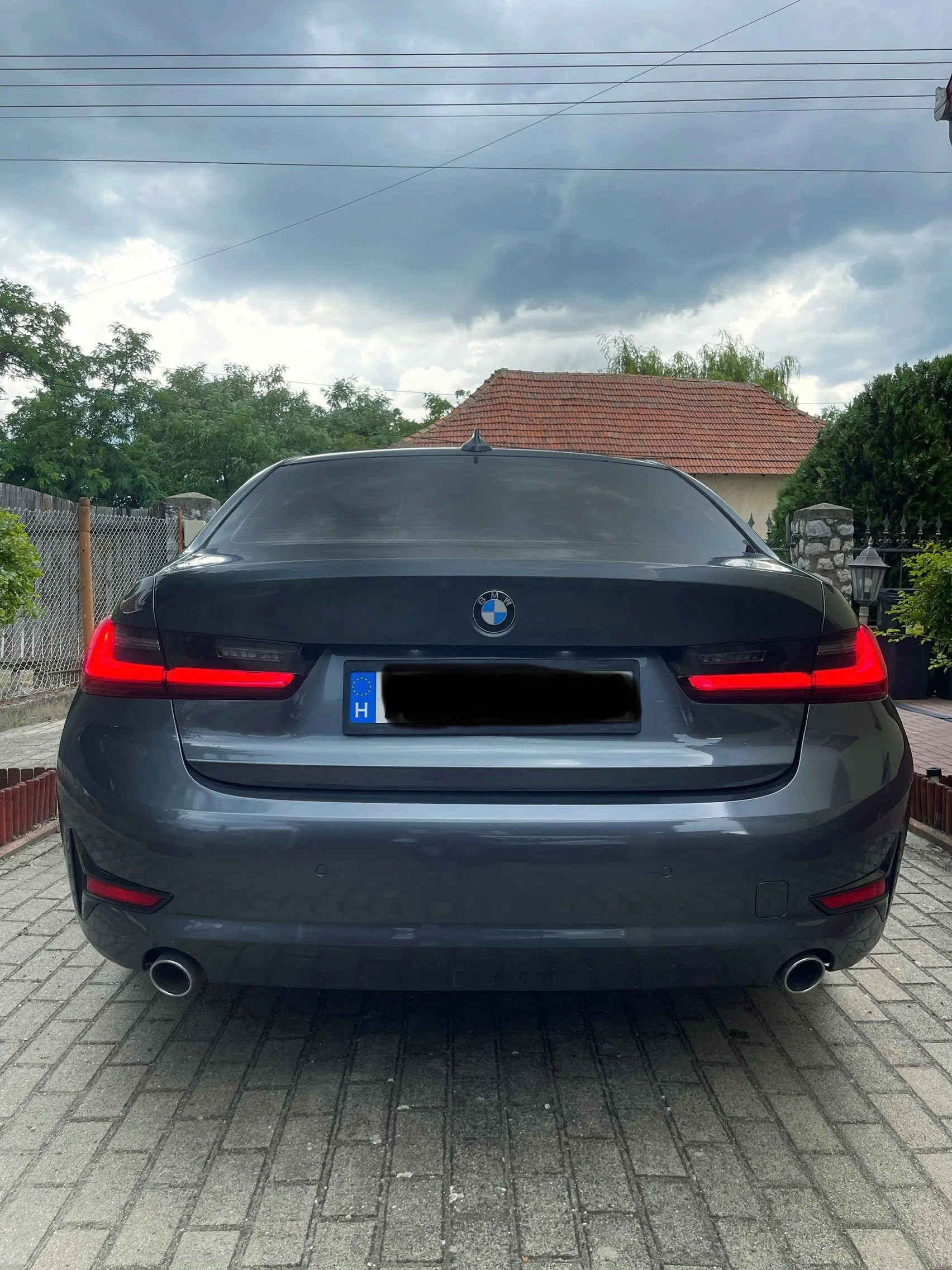 BMW G20 318D (4. fotó)