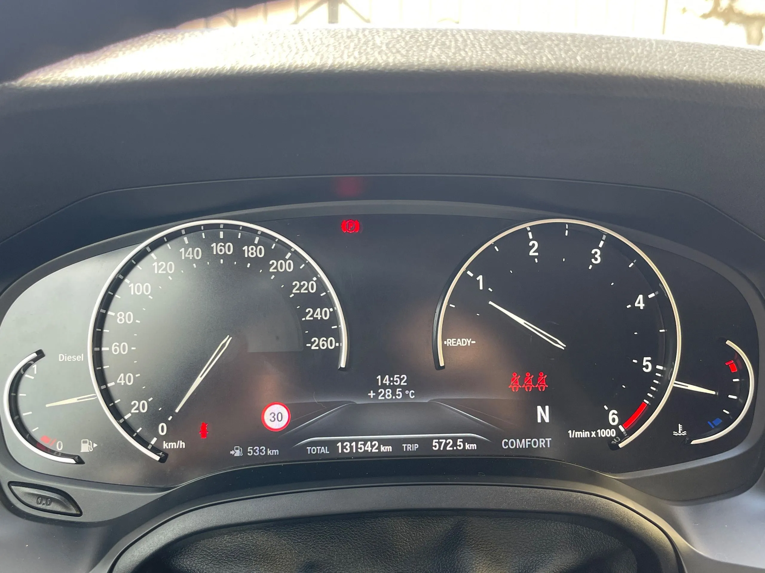 BMW G20 318D (10. fotó)