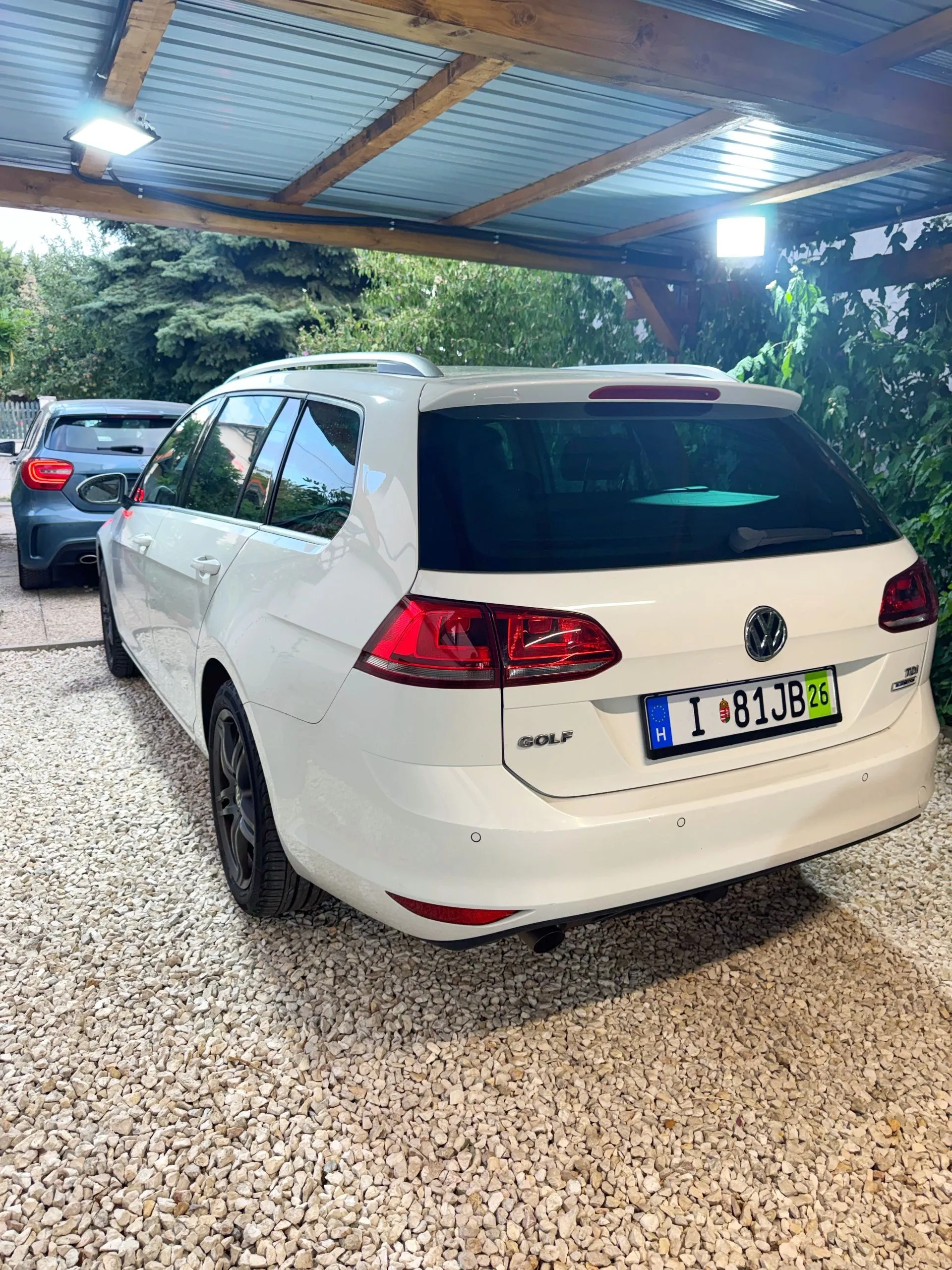 Volkswagen Golf Highline 1.6 Tdi (3. fotó)