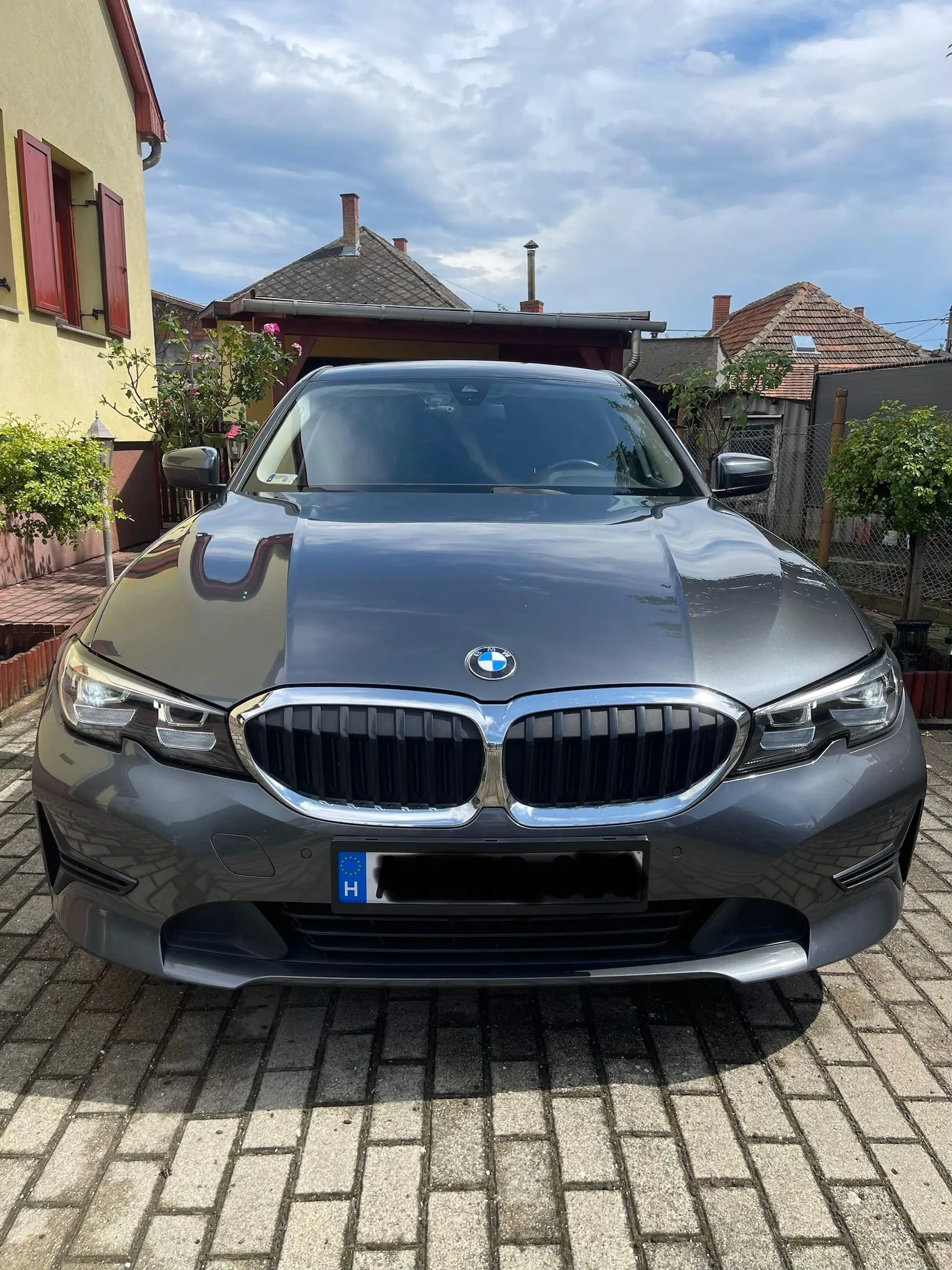 BMW G20 318D (2. fotó)