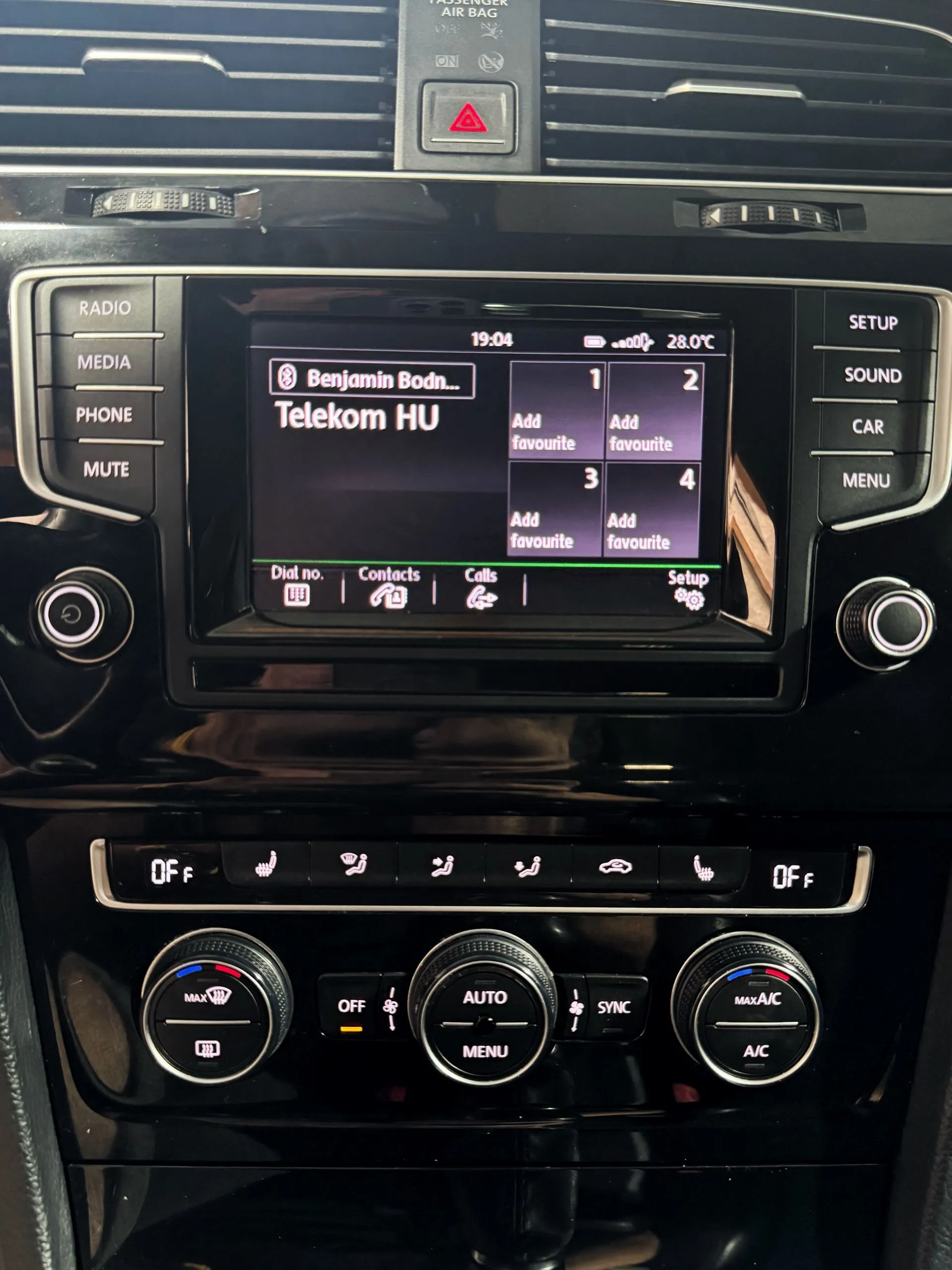 Volkswagen Golf Highline 1.6 Tdi (11. fotó)